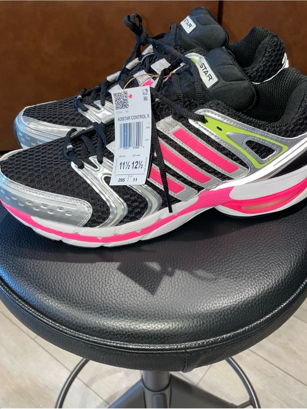 Adistar Control 5 Men’s Running Shoes - Black with Pink Accents